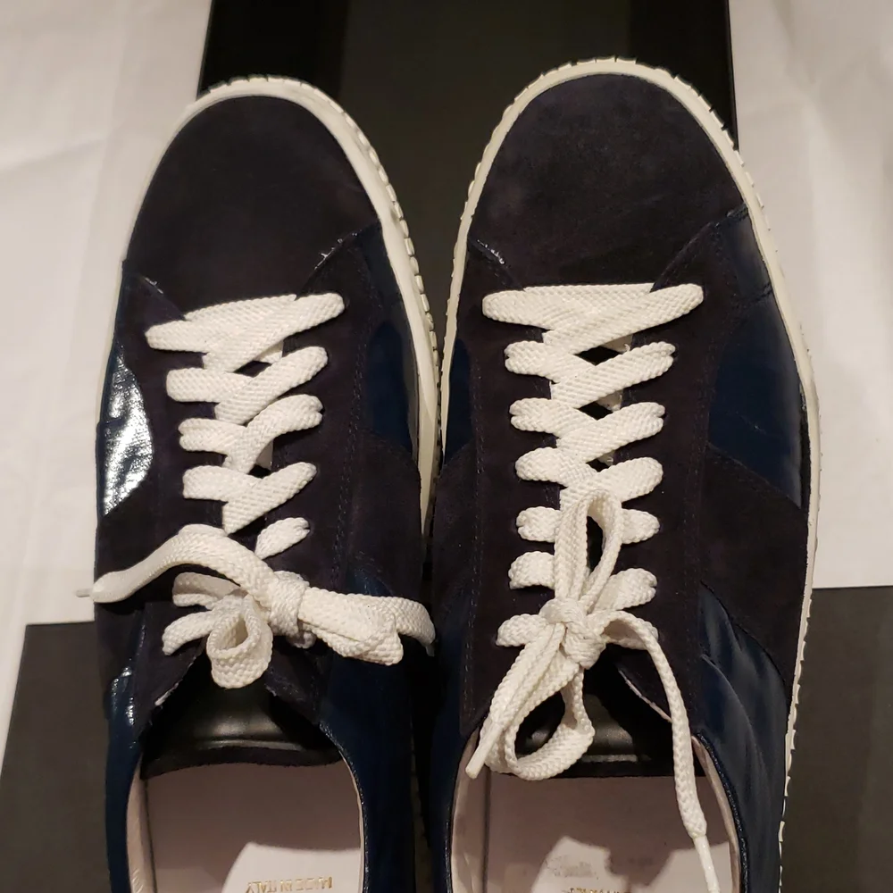 oXs Italy New Sneakers Edgy Wedge Tennis Shoes Suede Leather Women's 10 NIB